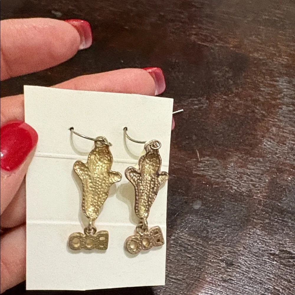 Claire’s Halloween White ghost BOO pierced earring